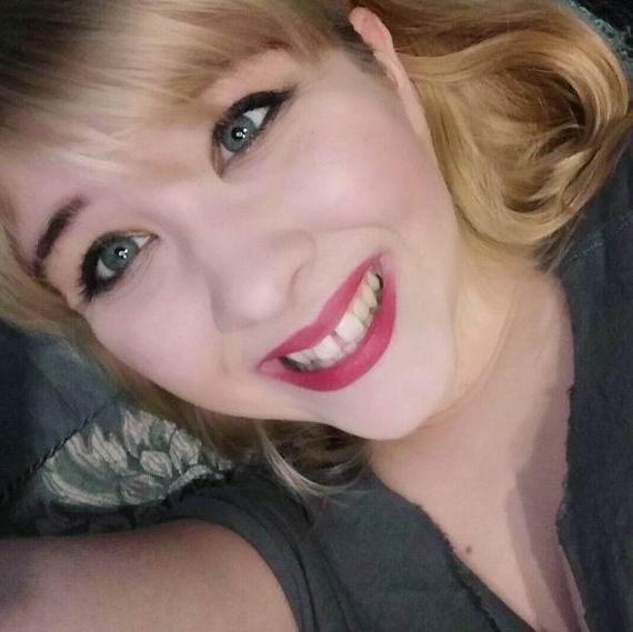 有牙缝的人生，也可以笑得很灿烂