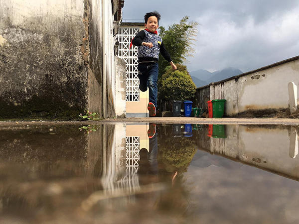 体育老师教你怎么用手机拍下孩子最纯真的瞬间