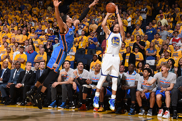 数读总决赛：原来骑士最爱投三分，他们竟比勇士准多了