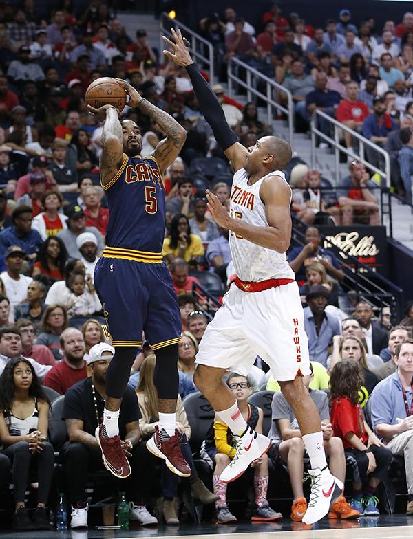 数读总决赛：原来骑士最爱投三分，他们竟比勇士准多了