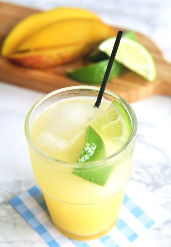 芒果鸡尾酒让你品尝夏天的味道