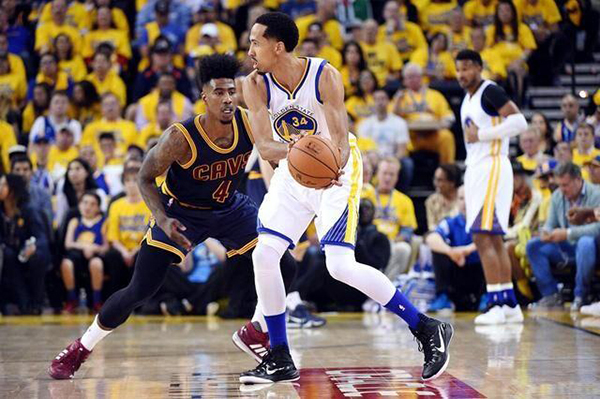 利文斯顿如何从差点截肢的重伤中走出？复出感觉左腿就像木头