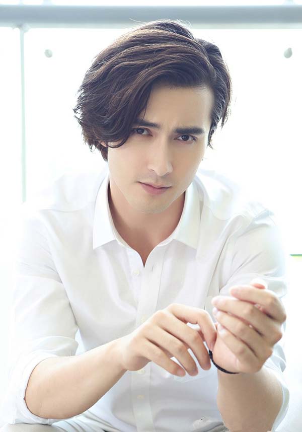 “霸道”系列多了一个翻译官，观众就是来找虐的