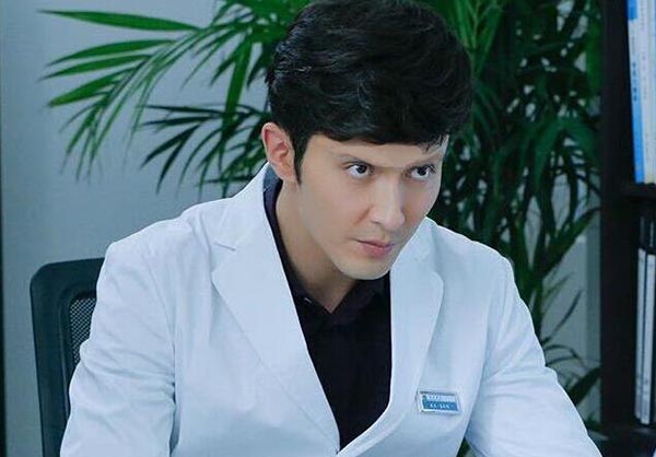 “霸道”系列多了一个翻译官，观众就是来找虐的