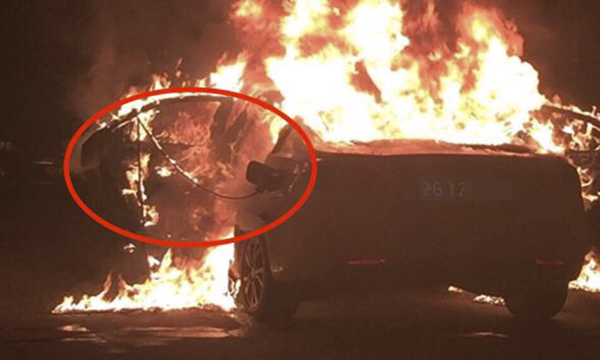 上海一辆荣威E550充电时燃烧，上汽警示新能源车充电安全