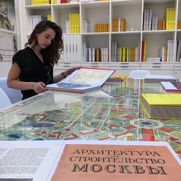 看展览|威尼斯建筑双年展巡礼，多元议题建筑的“前线汇报”