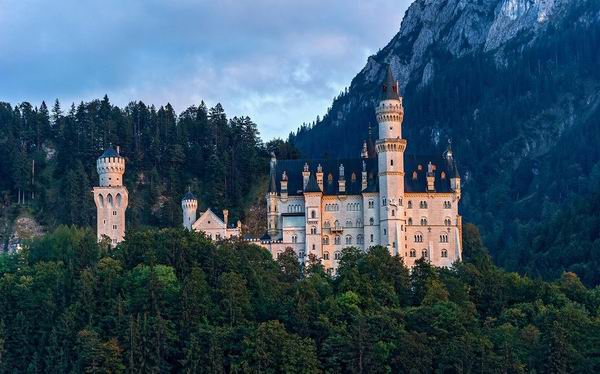 跟随迪士尼动画电影，领略世界风景