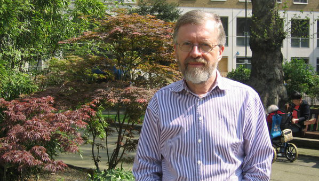 【果壳网专访】贾鹤鹏：公众与科学界，彼此误会好多年