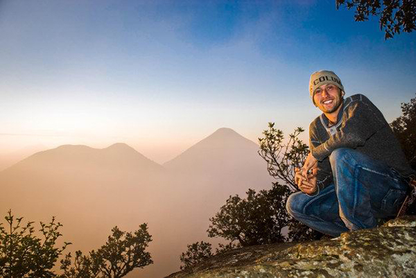 一边玩一边赚钱，他们是如何把旅行变成工作的？