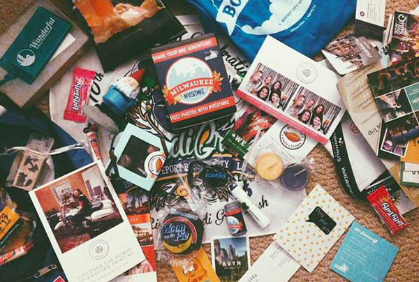 一边玩一边赚钱，他们是如何把旅行变成工作的？