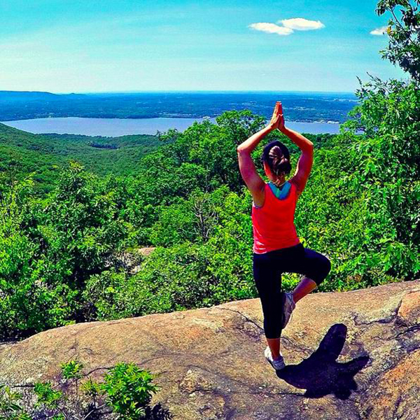 一边玩一边赚钱，他们是如何把旅行变成工作的？