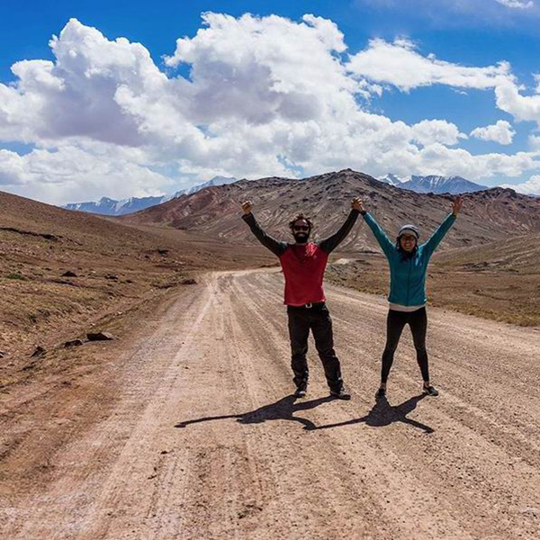 一边玩一边赚钱，他们是如何把旅行变成工作的？