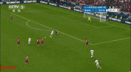 一夜述评｜冰岛有神裤护体，C罗只剩下浪射