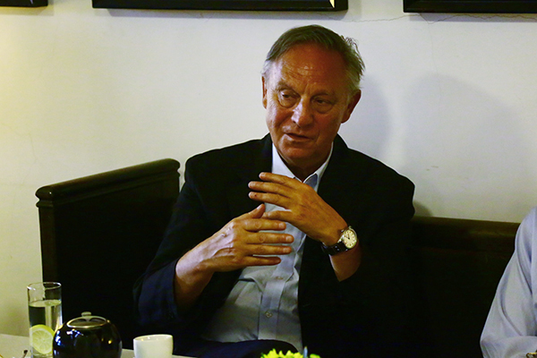 《十诫》编剧：全欧洲的电影都在变坏