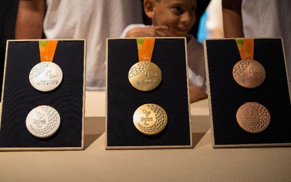 里约奥运会口号公布：“一个新世界”，奖牌公开亮相