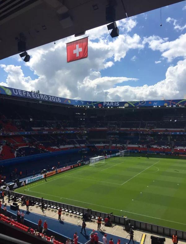 在法国看欧洲杯是什么体验？恐袭也影响不了黄牛