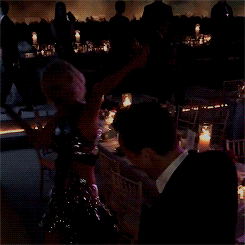 澎湃联播|“不如跳舞，谈恋爱不如跳舞”