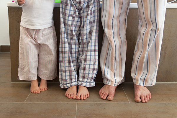 让兄弟姐妹共享一个卧室好还是不好？育儿专家们有不同意见