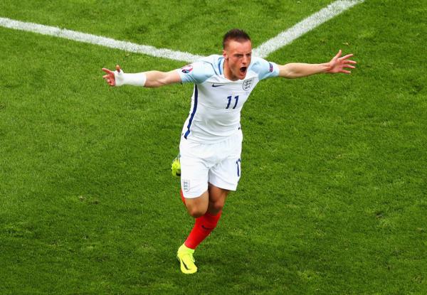 看球笔记 |为何英格兰球迷打架会输，因为最能打的忙着进球