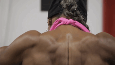 趣看｜世界最年长健身教练，让身体告诉你年龄只是个数字