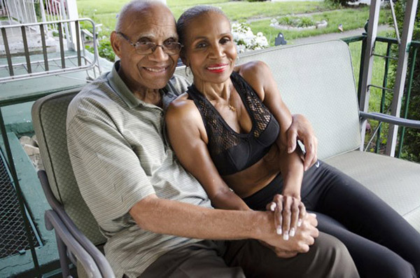 趣看｜世界最年长健身教练，让身体告诉你年龄只是个数字