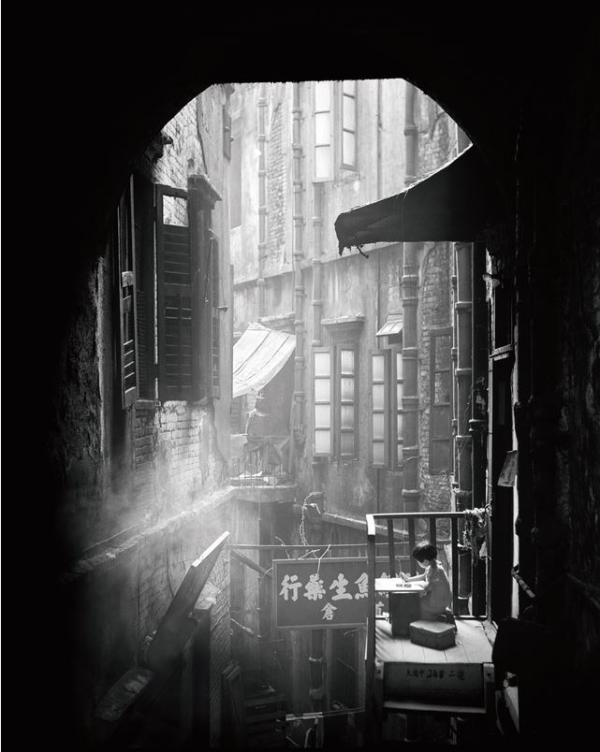 访问摄影大师何藩：岁月冲不淡的摄影热情