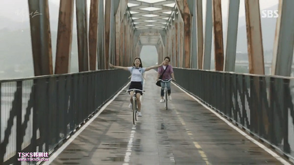 老师不睡学生，偶像不睡粉丝