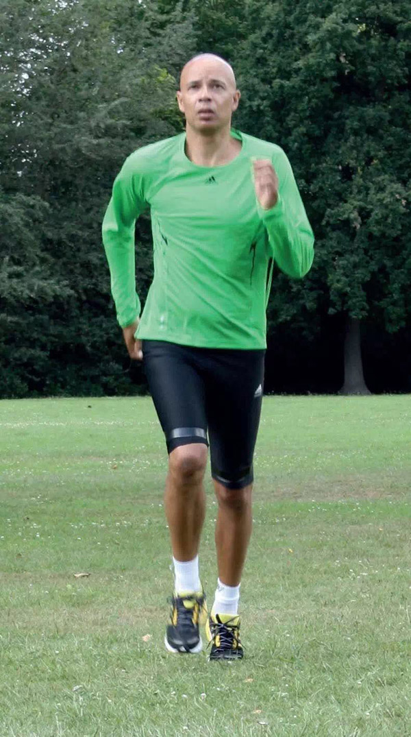 跑前充分热身还受伤？因为你的热身动作被体育老师骗了！