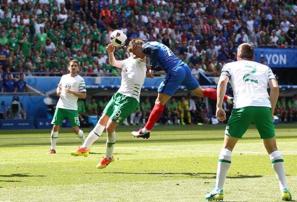 “小格子，真空霸”！德尚找到了格里兹曼的使用说明书