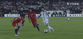 梅西罚丢点球！阿根廷不敌智利再度无缘美洲杯冠军