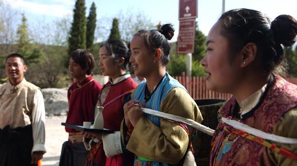 白玛多吉：搭起一座桥，让旅人在隐秘山居感受藏族文化的核心