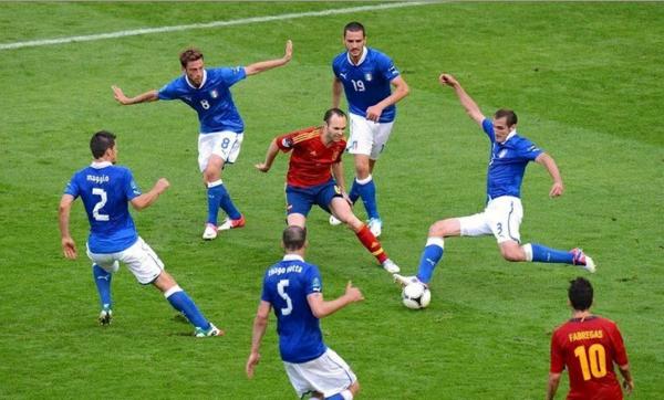 2008-2016，小白老了，属于西班牙的无敌真正远去…