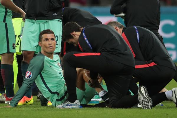 我们都急着看点球大战呢！为什么足球一定要保留加时？