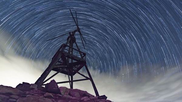 怎么才能拍出大片级别的绝美星空，手把手教你！