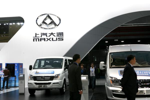 上汽大通向英国出口了3000辆轻客，英媒担心中国车商崛起