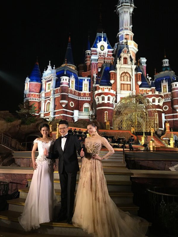 主持人金炜：我在上海迪士尼的15天