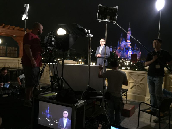 主持人金炜：我在上海迪士尼的15天