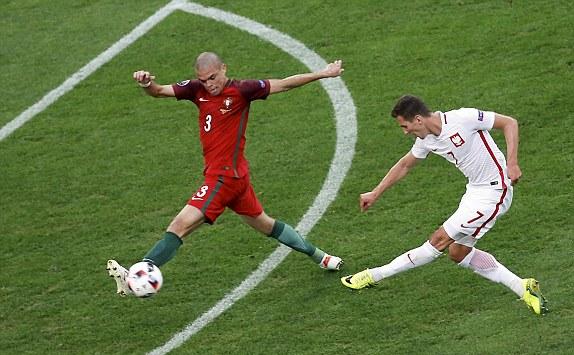 看球笔记 | 拯救葡萄牙的18岁小将，有个情比金坚的继父