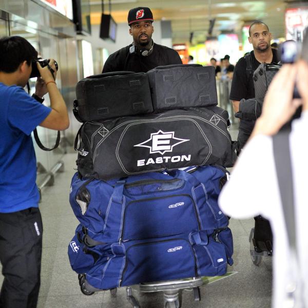 外援撰文回忆CBA生活：球队培养感情要唱K，带20个姑娘