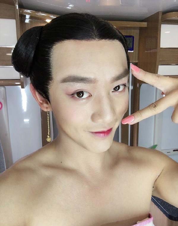 海报栏｜暑期档还有好莱坞大片看真神奇