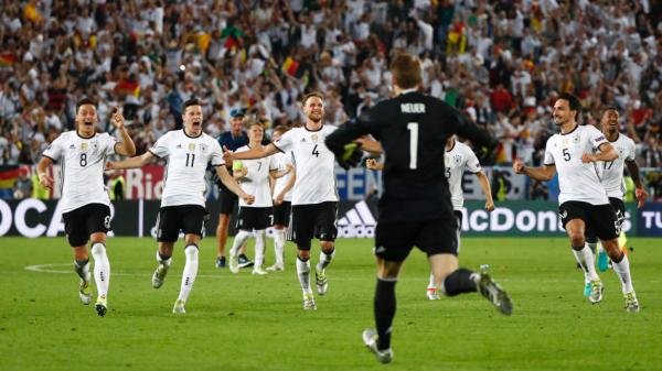 一夜述评|40年点球不败PK逢意不胜，德国总算赢了一回