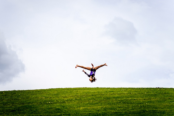 趣看｜9岁的婚礼摄影师：小身材，大味道