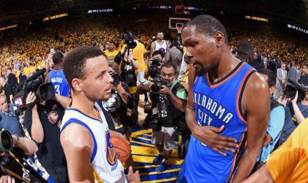 独家还原杜兰特会面勇士48小时：库里说不介意他当球队老大