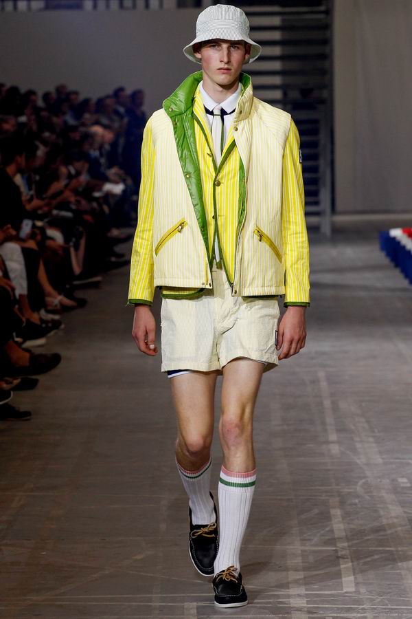 男人可以在公共场合穿短裤，但穿得太LOW就是你的错了