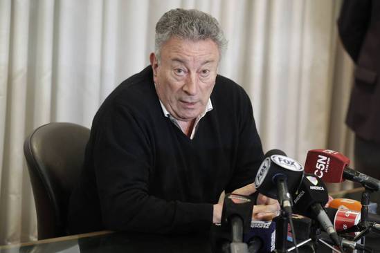 阿根廷队要退出奥运？梅西们决赛前饿肚子，足协已经烂到根