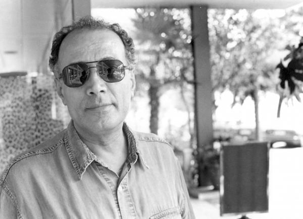 纪念阿巴斯｜那群樱桃树，是他暮年里生机勃勃的春天