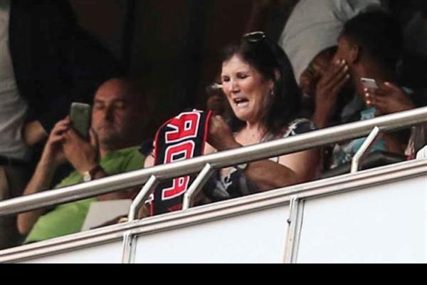 看球笔记|13年前，一个中国少年比C罗跳得更高，跑得更快