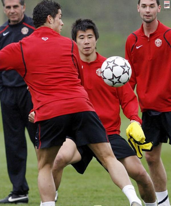 看球笔记|13年前，一个中国少年比C罗跳得更高，跑得更快