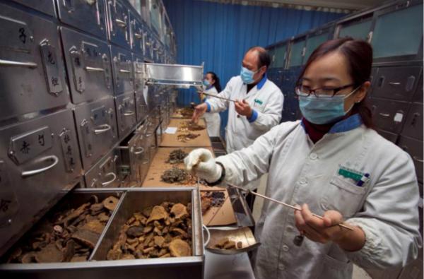 损肝伤肾事件频发，中药究竟有没有毒？