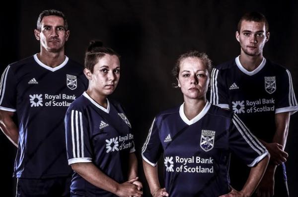 流浪汉也有世界杯！64国参与，八成参赛者因足球重回社会